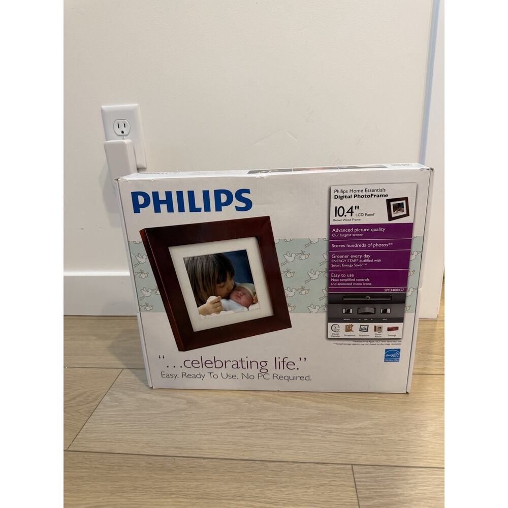 Philips Home Essentials Digital PhotoFrame 10.4" LCD SPF3400/G7 Picture Frame